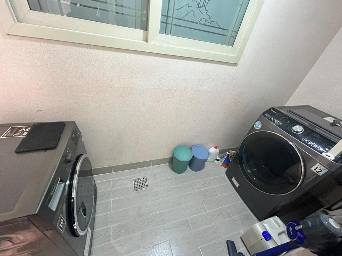 3-bed Gimpo Airport Stay, Filtered Water, Dryer, Early Check-in Or Late Check-out Flexibly *