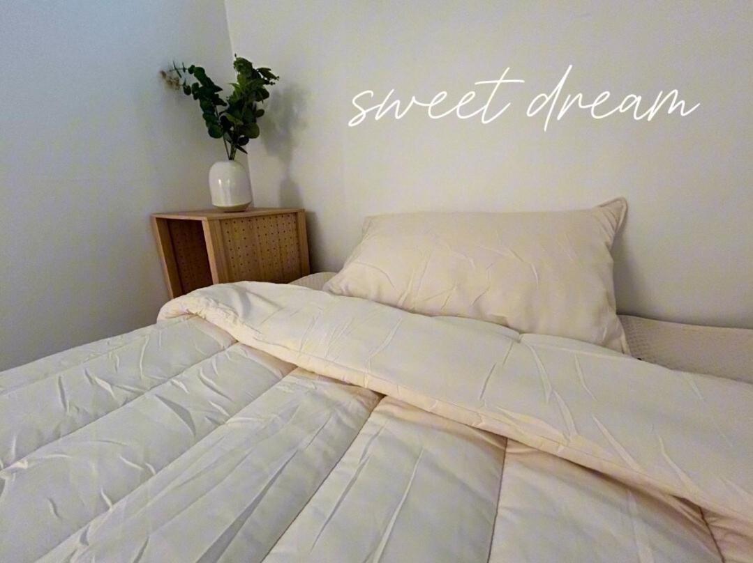 3-bed Gimpo Airport Stay, Filtered Water, Dryer, Early Check-in Or Late Check-out Flexibly Seoul