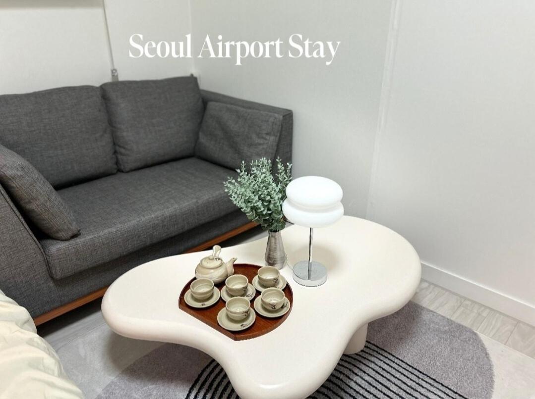 3-bed Gimpo Airport Stay, Filtered Water, Dryer, Early Check-in Or Late Check-out Flexibly