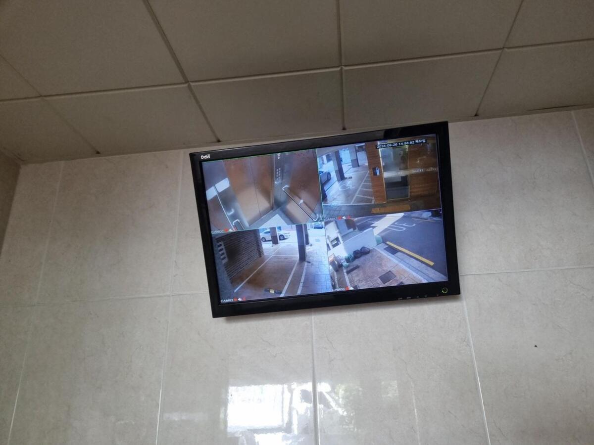 Apartment 3-bed Gimpo Airport Stay, Filtered Water, Dryer, Early Check-in Or Late Check-out Flexibly Seoul