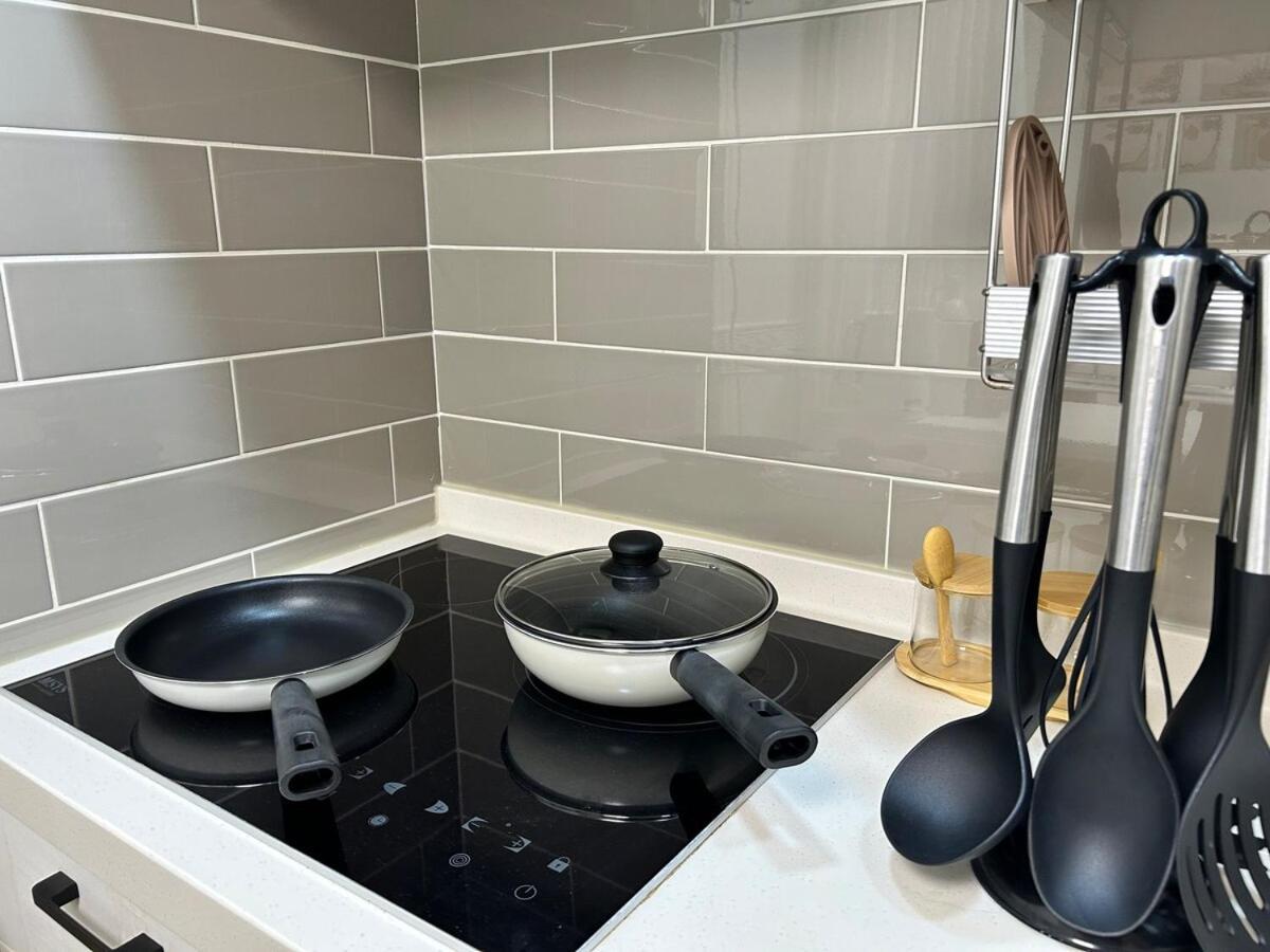 3-bed Gimpo Airport Stay, Filtered Water, Dryer, Early Check-in Or Late Check-out Flexibly