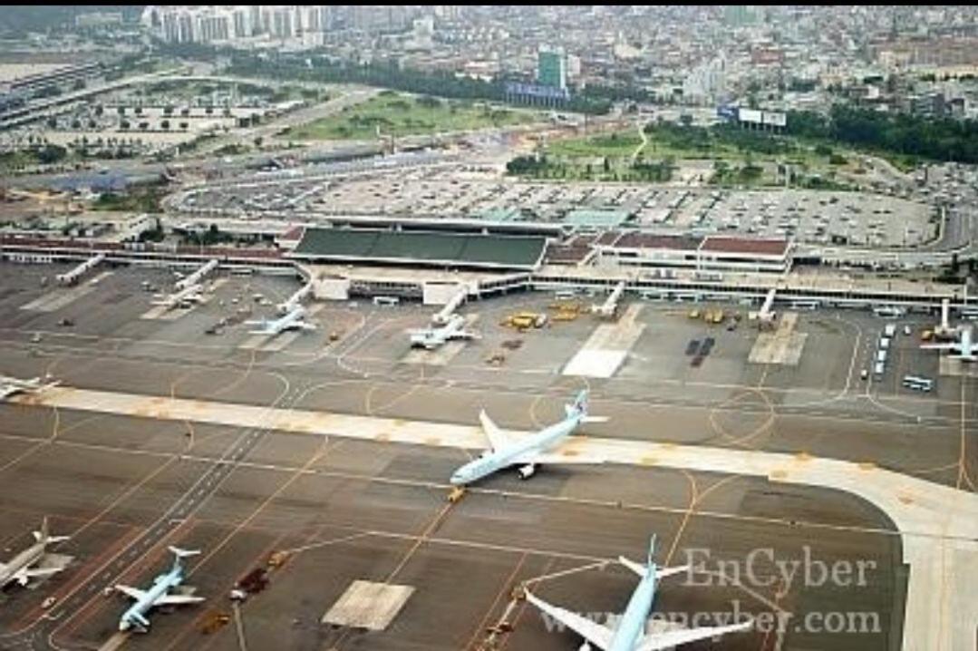 3-bed Gimpo Airport Stay, Filtered Water, Dryer, Early Check-in Or Late Check-out Flexibly * Seoul